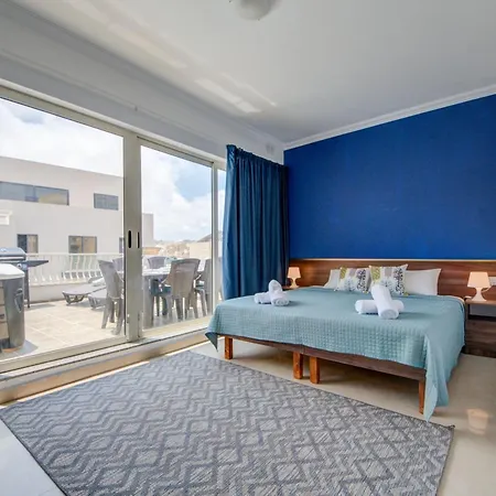 St Julian's Skyline Penthouse With Jacuzzi Daire *