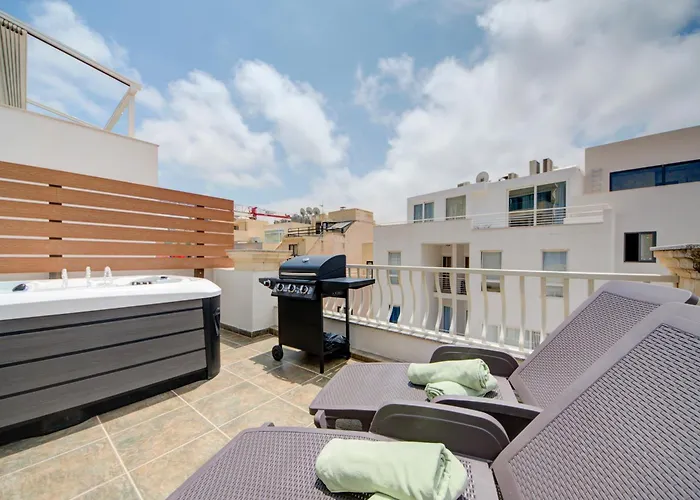 Daire St Julian's Skyline Penthouse With Jacuzzi Saint Julian's