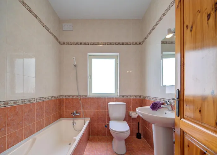 St Julian's Skyline Penthouse With Jacuzzi Saint Julian's