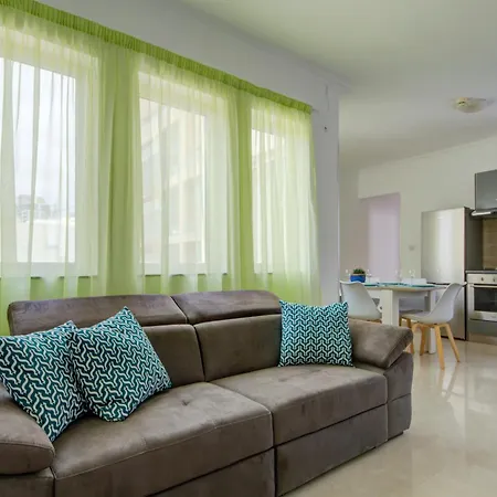 Lejlighed St Julian's Skyline Penthouse With Jacuzzi *