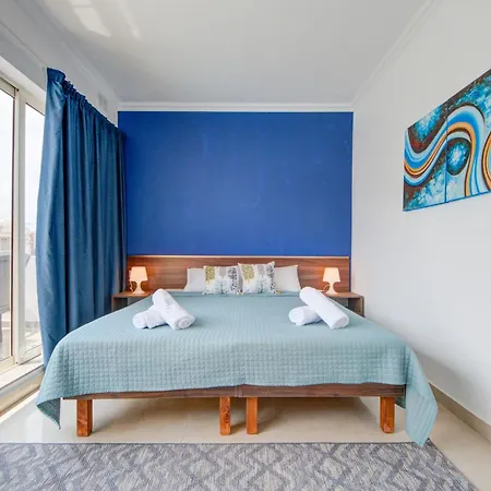 St Julian's Skyline Penthouse With Jacuzzi Saint Julian's