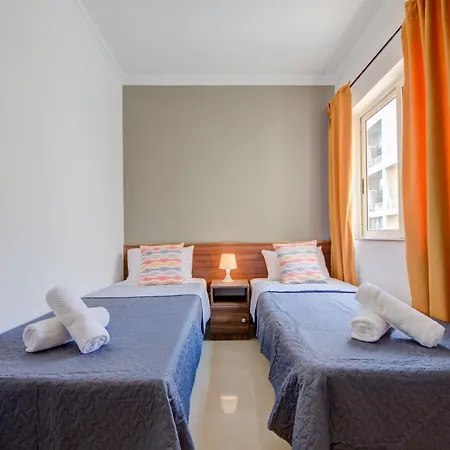 St Julian's Skyline Penthouse With Jacuzzi