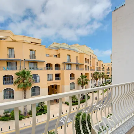 St Julian's Skyline Penthouse With Jacuzzi *