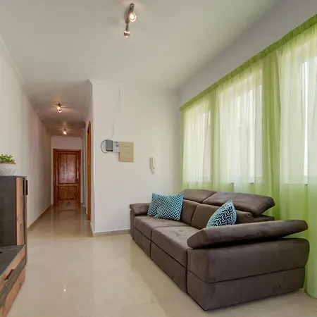 St Julian's Skyline Penthouse With Jacuzzi * Saint Julian's