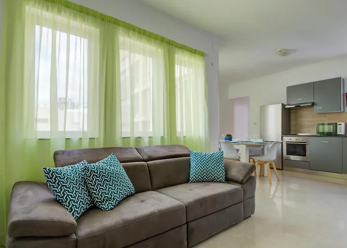 Daire St Julian's Skyline Penthouse With Jacuzzi *